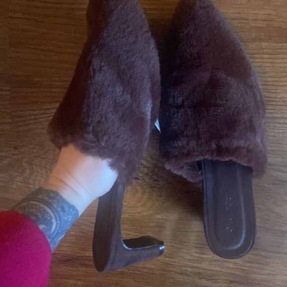 Cute plush oak + Fort purple heels - Picture 2 of 5